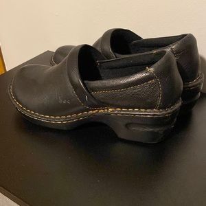 B.O.C. Black dress shoes size 8. Only worn once